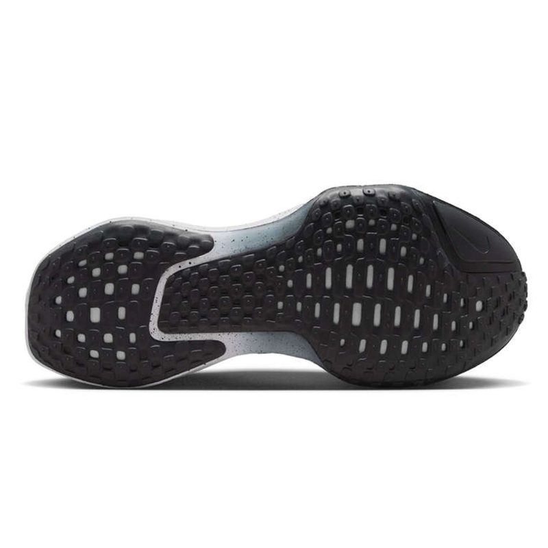 MensNikeZoomXInvincibleRunFlyKnit3 Black White Oreo 4