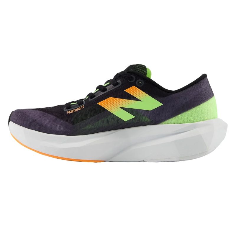 WomensNewBalanceFuelCellRebelv4 Black Graph 3