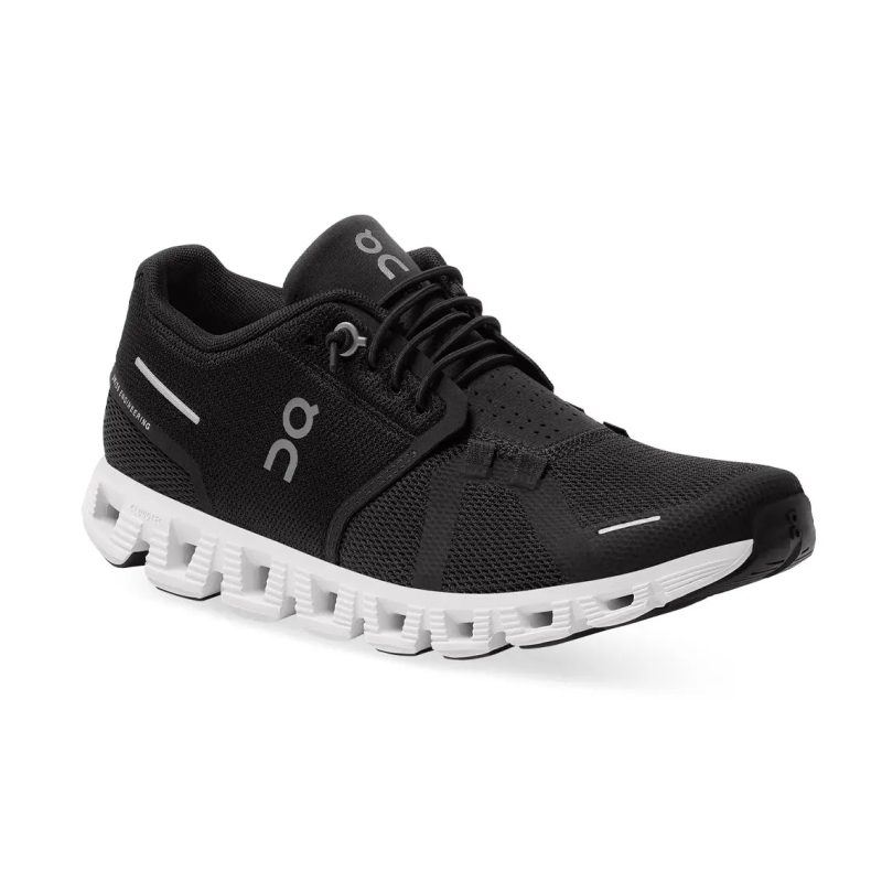 WomensOnRunningCloud5 Black White 3