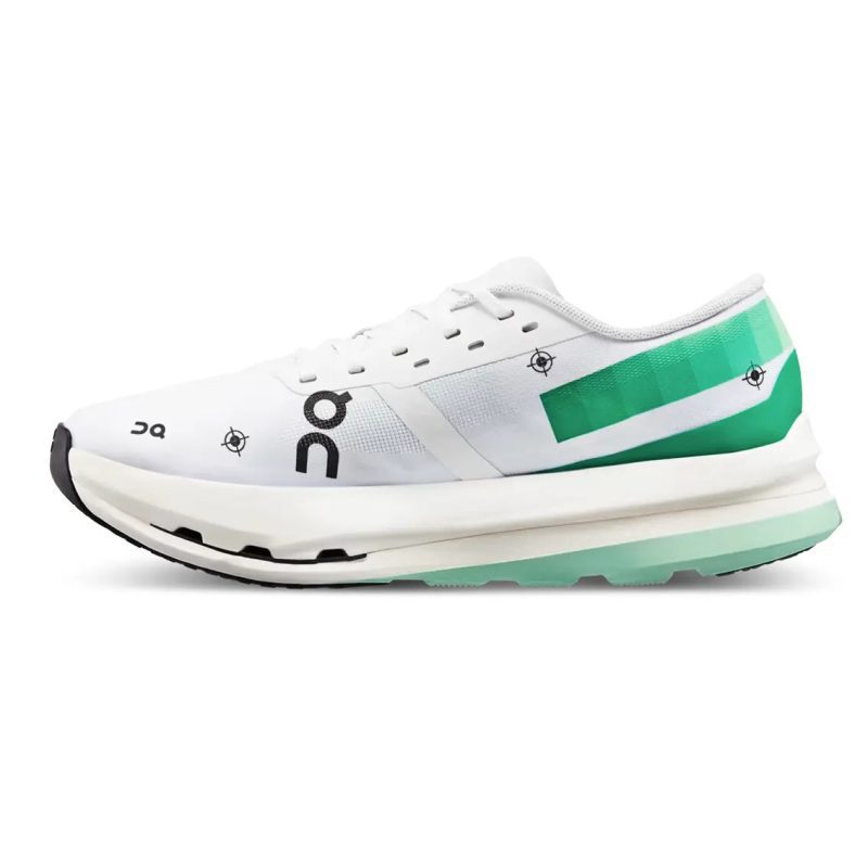 WomensOnRunningCloudboomEcho3 UndyedWhite Mint 5